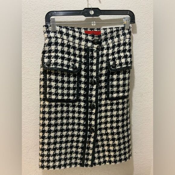 Carolina Herrera Houndstooth Wool Pencil skirt size 4
